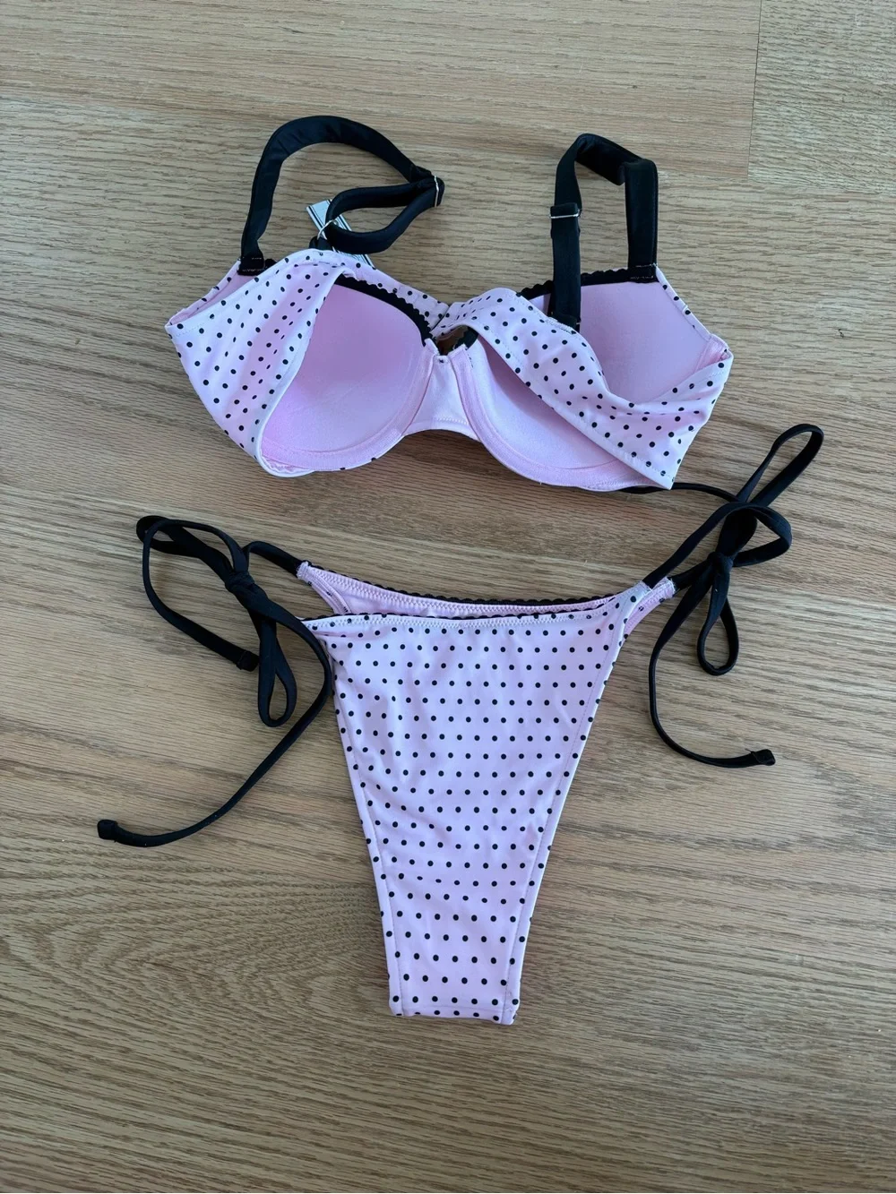 Frankie’s Bikinis pink set